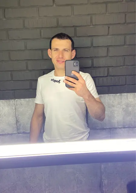 Юрий из Белгорода, мне 29, познакомлюсь на одну ночь