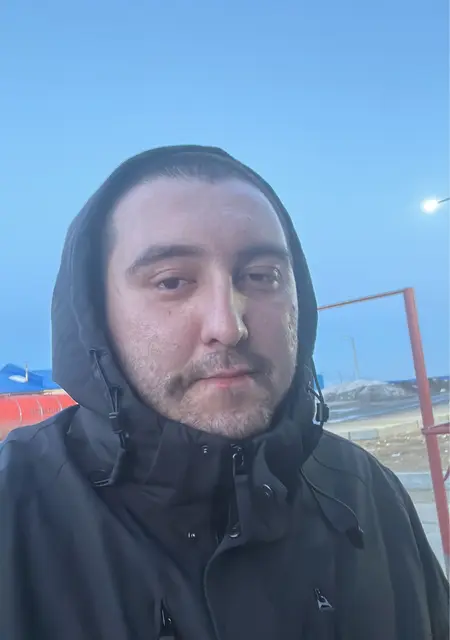 Я Руслан, 27, знакомлюсь для приятного времяпровождения в Новом Уренгое