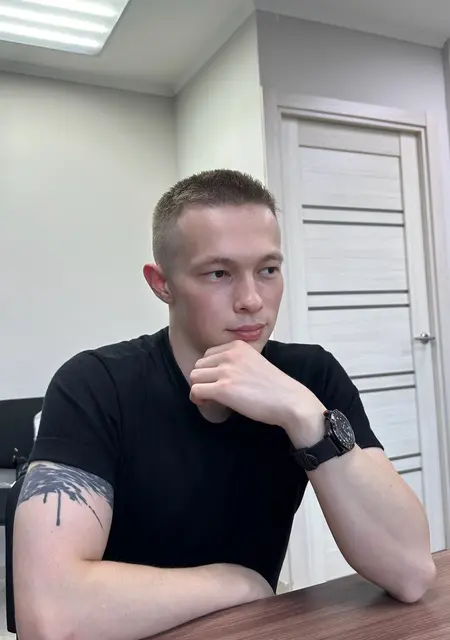 Я Алекс, 21, знакомлюсь на одну ночь в Чебоксарах