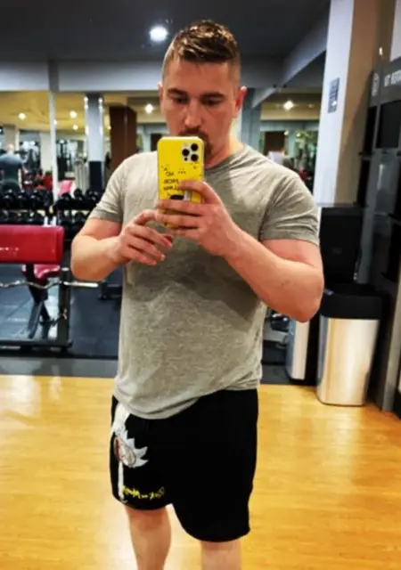 Я Кирилл, 38, из Мурино, ищу знакомство для общения