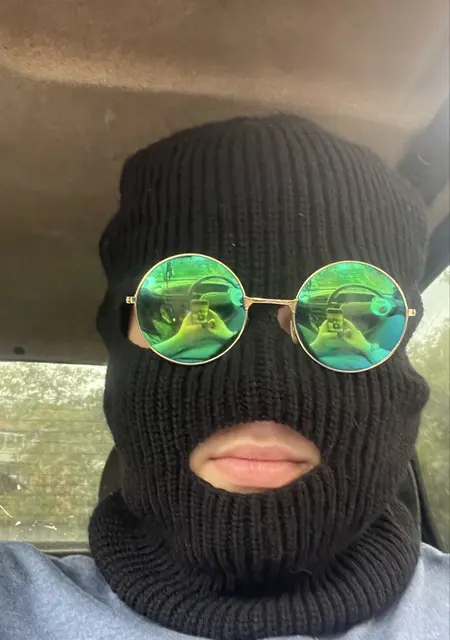 Дима из Кемерово, мне 21, познакомлюсь для вирта