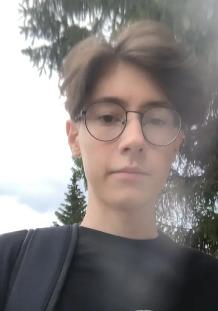 Кирилл из Альметьевска, мне 20, познакомлюсь для открытые отношения