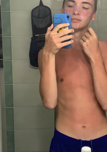 Я Александр, 20, из Петрозаводска, ищу знакомства без обязательств