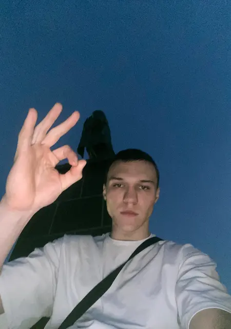 Вадим из Ялты, ищу на сайте знакомства без обязательств