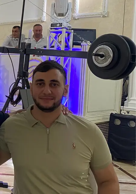 Инал из Нальчика, мне 28, познакомлюсь для приятного времяпровождения