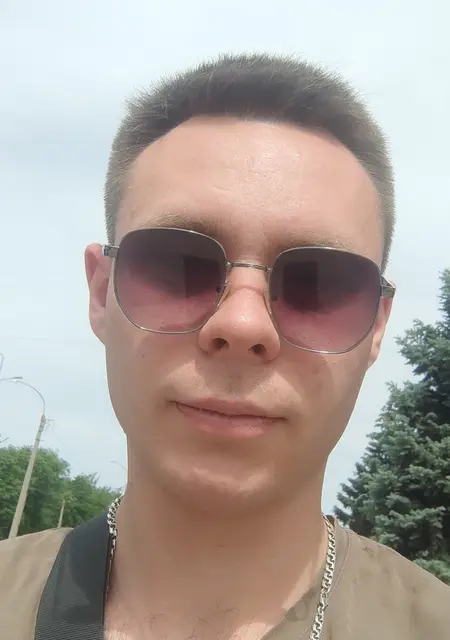 Я Анатолий, 19, знакомлюсь без обязательств в Луганске