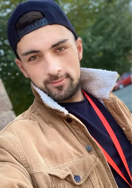 Я Кирилл, 27, из Астрахани, ищу знакомство для общения