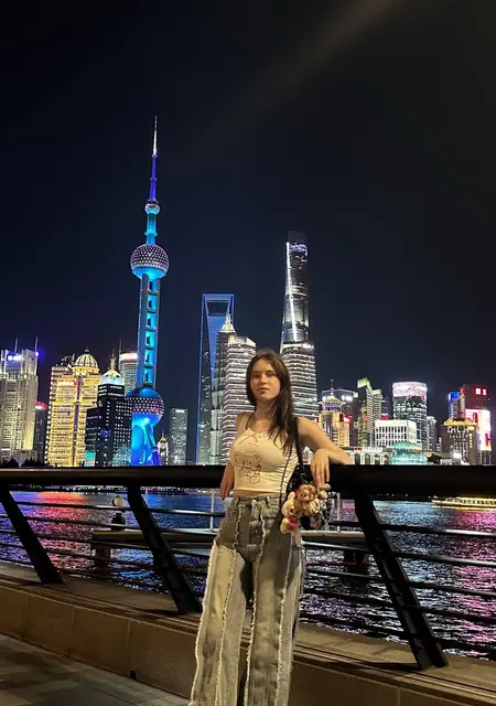 Аня из Санкт-Петербурга, ищу на сайте знакомства на одну ночь