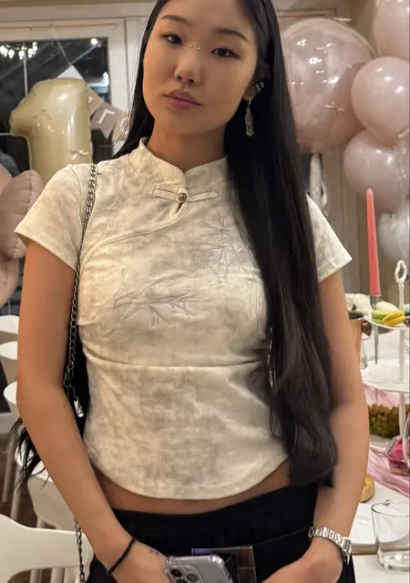 Катя из Москвы, мне 20, познакомлюсь для приятного времяпровождения