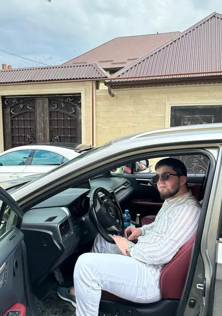 Я Ислам, 30, из Набережных Челнов, ищу знакомства без обязательств