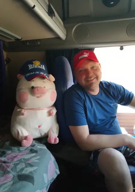 Игорь из Владивостока, ищу на сайте знакомства на одну ночь