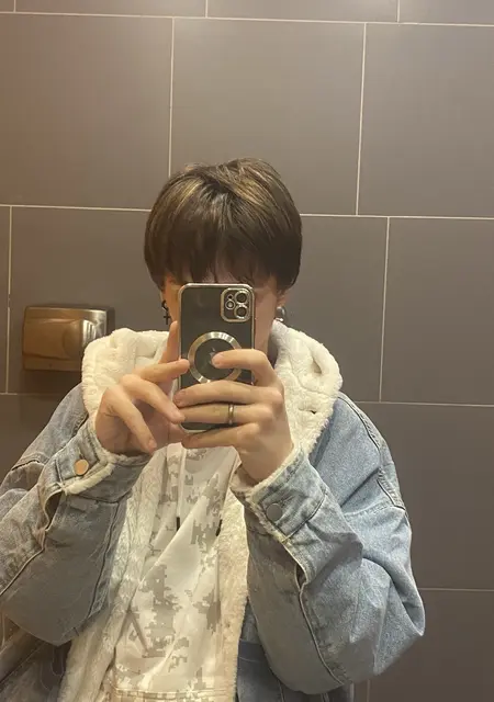 Я Ермолаев, 18, из Великого Новгорода, ищу знакомства без обязательств