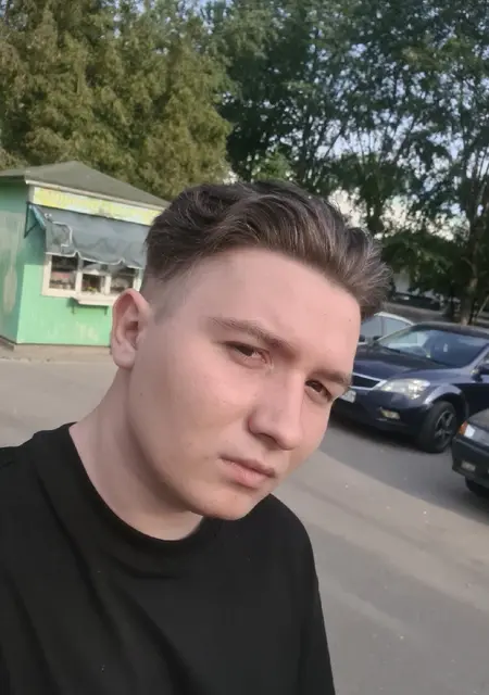 Александр из Боровичей, мне 26, познакомлюсь для открытые отношения