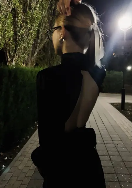 Я Эмилия, 20, из Сочи, ищу знакомства на одну ночь