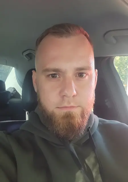 Артур из Темрюка, ищу на сайте знакомства на одну ночь