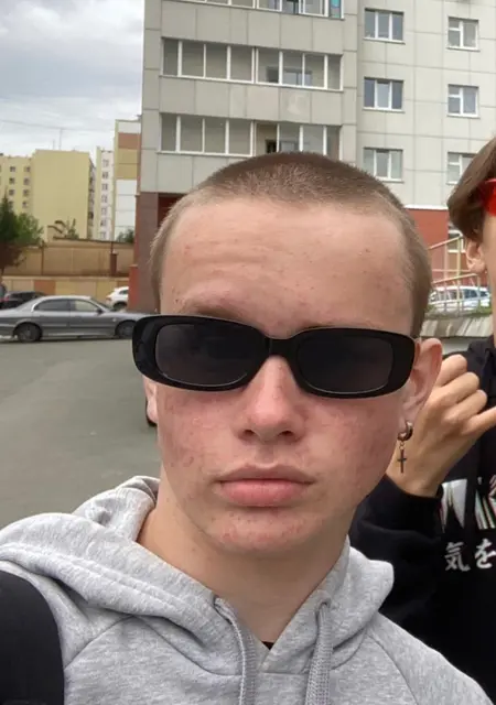 Валентин из Новороссийска, мне 20, познакомлюсь для постоянных отношений