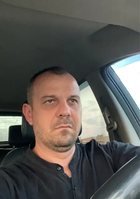 Александр из Старого Оскола, ищу на сайте постоянные отношения