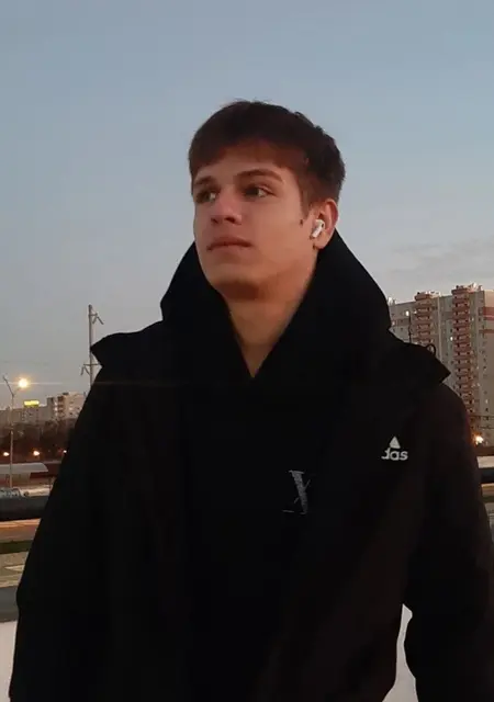 Руслан из Ставрополя, мне 18, познакомлюсь на одну ночь