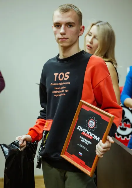 Я Денис, 19, знакомлюсь для приятного времяпровождения в Краснодаре