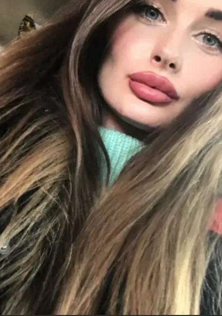 Я Катя, 25, из Нижневартовска, ищу знакомства без обязательств