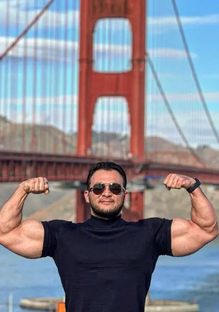 Я Тимур, 25, из Хасавюрта, ищу знакомство для приятного времяпровождения