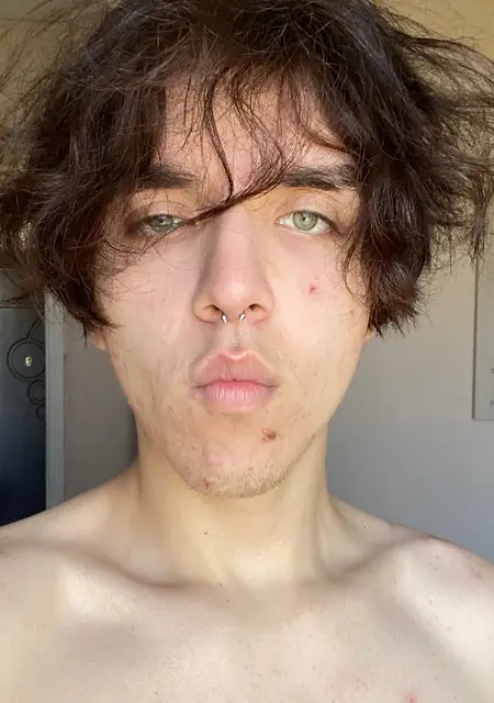 Я Азамат, 19, из Набережных Челнов, ищу знакомство для вирта