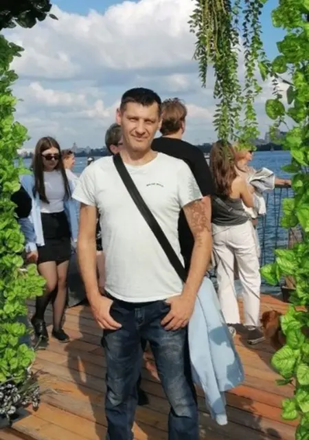 Xandr из Воронежа, мне 45, познакомлюсь на одну ночь