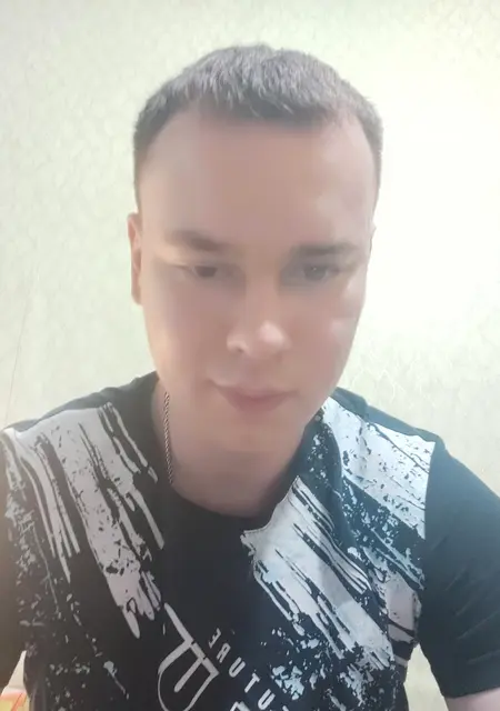 Я Эдуард, 27, знакомлюсь для приятного времяпровождения в Березниках