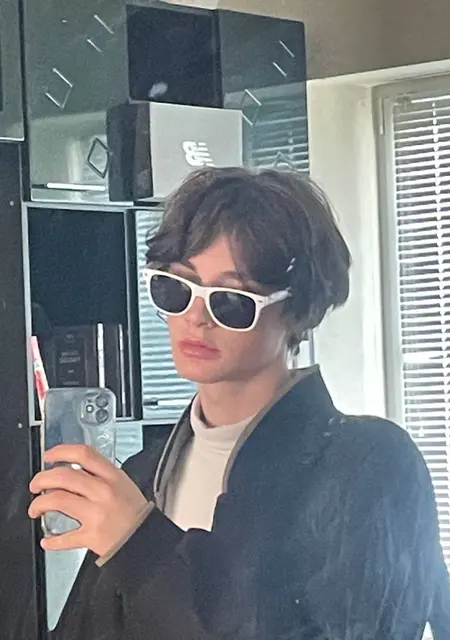 Я Moderated, 21, из Нальчика, ищу знакомство для постоянных отношений