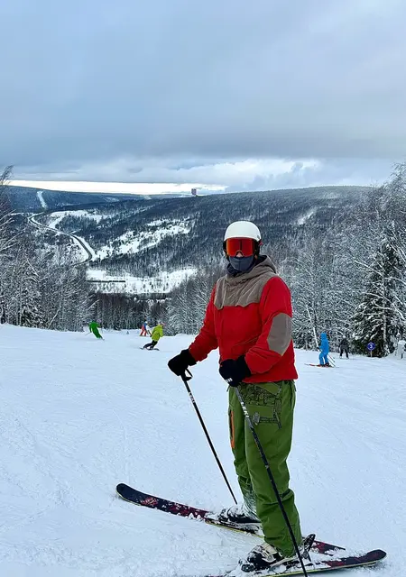 Я Егор, 27, из Калининграда, ищу знакомства без обязательств