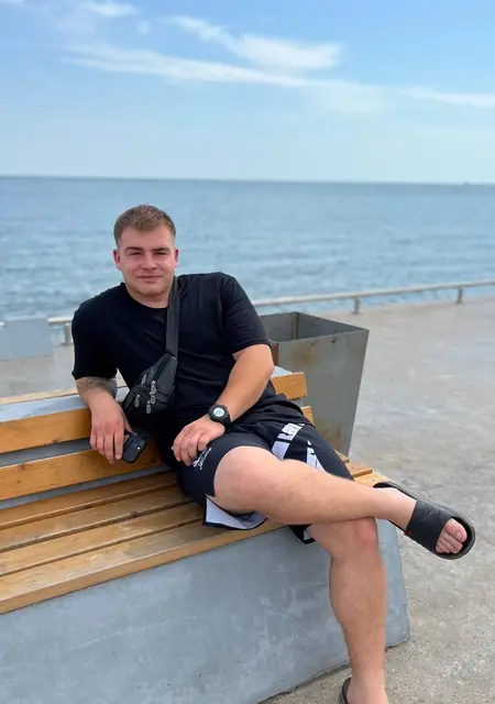 Рома из Невеля, мне 20, познакомлюсь для общения