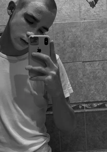 Тёма из Подольска, ищу на сайте знакомства без обязательств