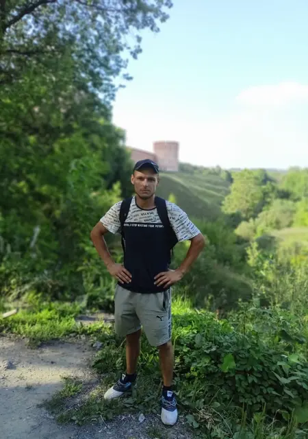 Я Алексей, 29, из Смоленска, ищу знакомства без обязательств