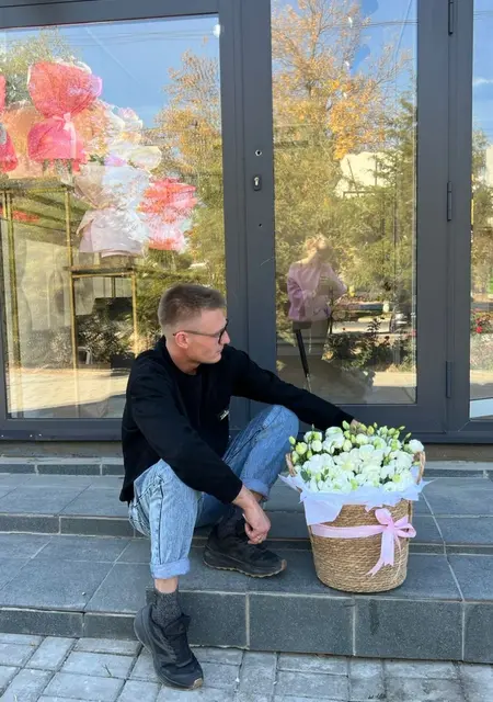 Я Алекс, 28, знакомлюсь без обязательств в Томске