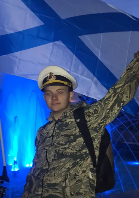 Владислав из Гусь-Хрустального, мне 22, познакомлюсь без обязательств