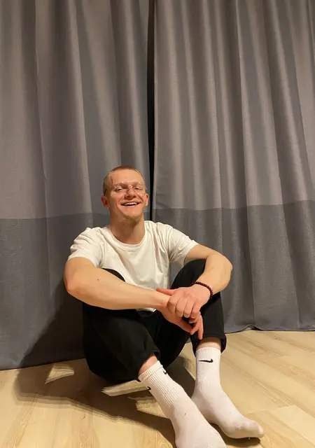 Влад из Копейска, ищу на сайте знакомства на одну ночь