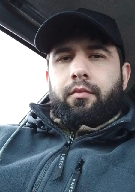 Марат из Нальчика, мне 29, познакомлюсь для открытые отношения