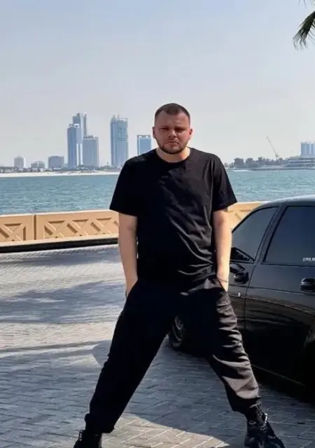 Кирил из Мариинска, мне 41, познакомлюсь для приятного времяпровождения