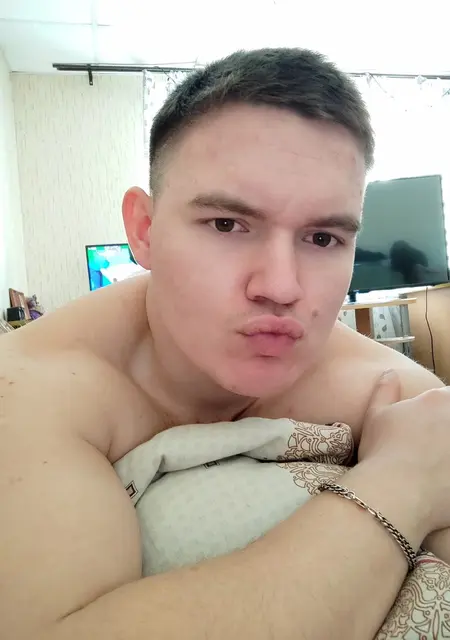 Даниил из Копейска, ищу на сайте знакомства на одну ночь