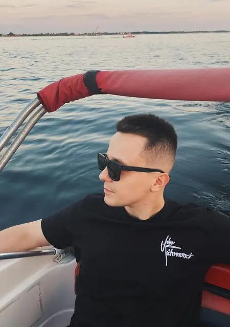 Я Валера, 28, знакомлюсь для вирта в Воронеже