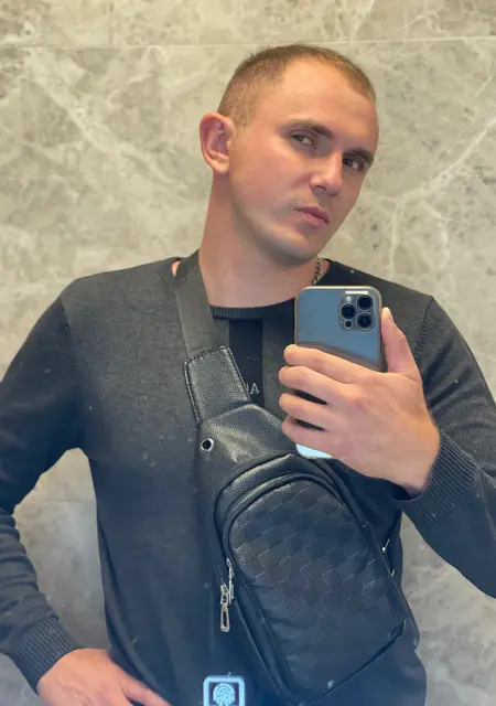 Ромка из Кимр, ищу на сайте знакомства без обязательств