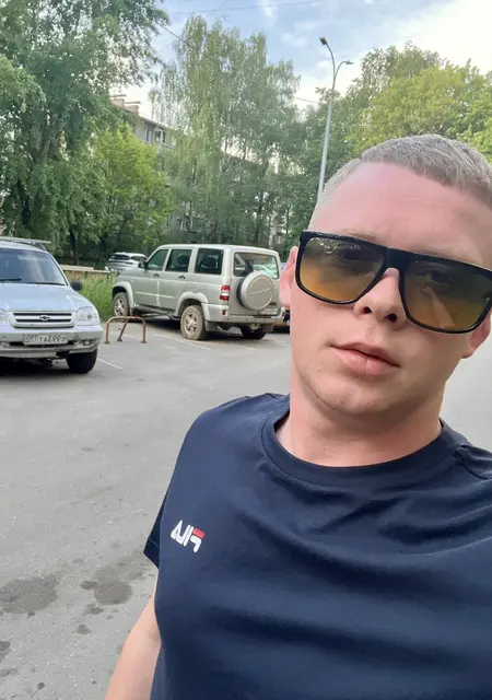 Я Владислав, 25, знакомлюсь без обязательств в Москве