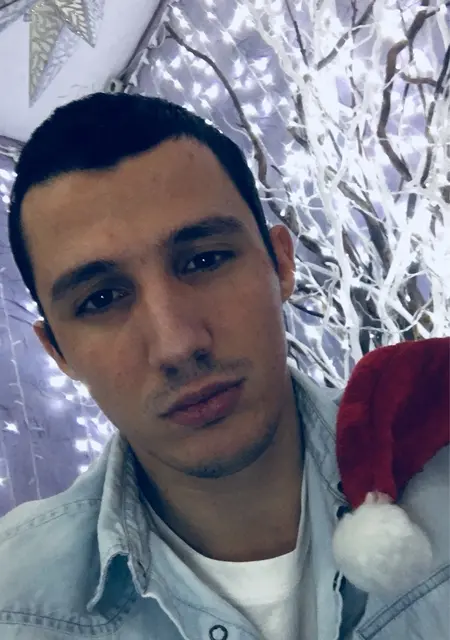 Я Андрей, 34, из Краснодара, ищу знакомства без обязательств