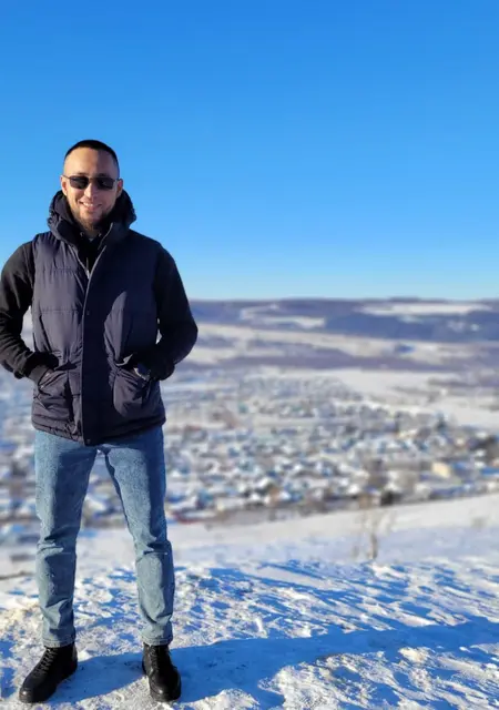 Я Руслан, 31, из Старого Оскола, ищу знакомства без обязательств