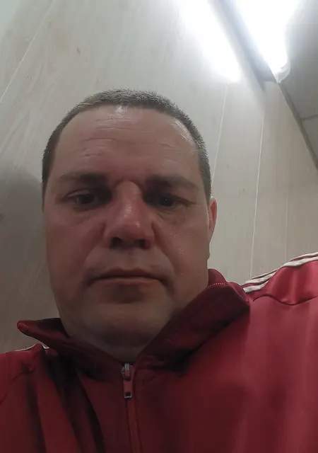 Я Евгений, 42, знакомлюсь без обязательств в Добрянке