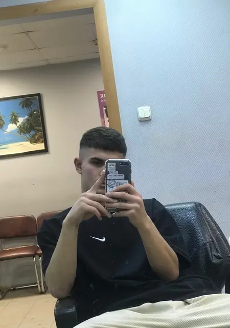 Марат из Твери, мне 21, познакомлюсь на одну ночь