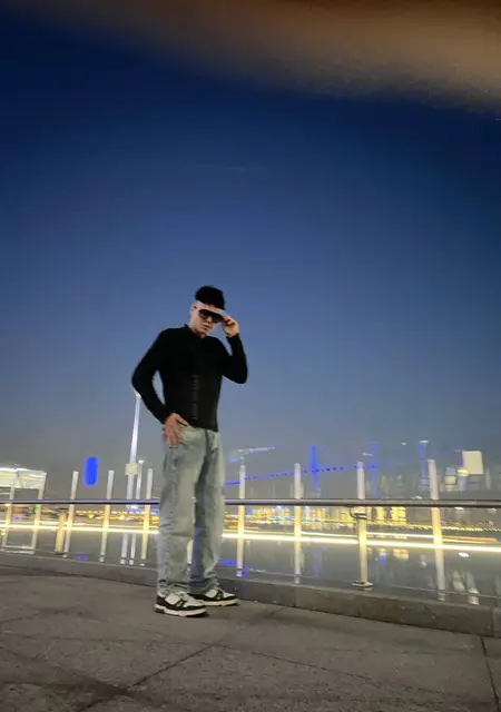 Я Иван, 19, знакомлюсь без обязательств в Тосно