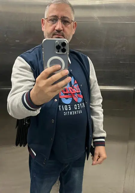 Ильгар из Мурино, мне 24, познакомлюсь для вирта