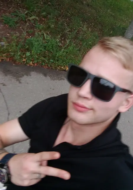 Я Даниил, 23, знакомлюсь на одну ночь в Дзержинске