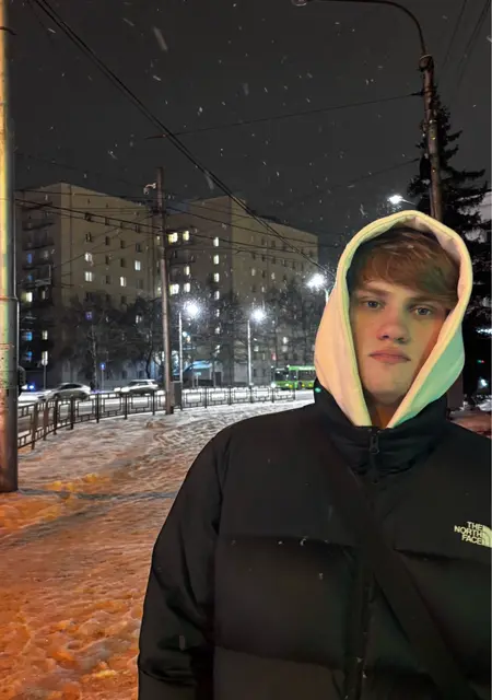 Роман из Красноярска, мне 20, познакомлюсь на одну ночь